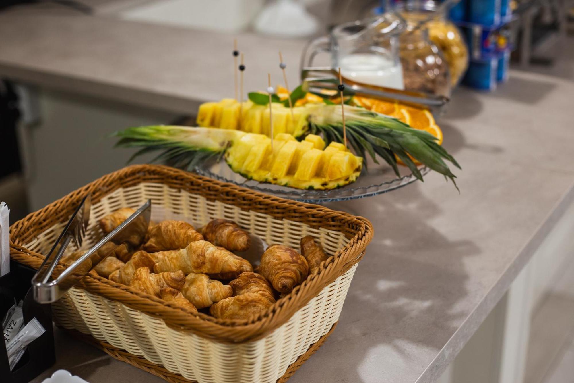 バルツィ Lidolux Bed & Breakfast エクステリア 写真